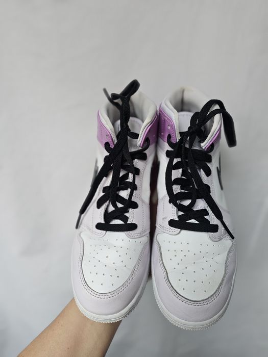 Nike Air Jordan 1 Mid GS Barely Grape rozmiar 39