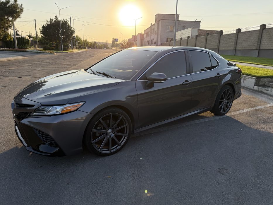 Toyota camry 70
