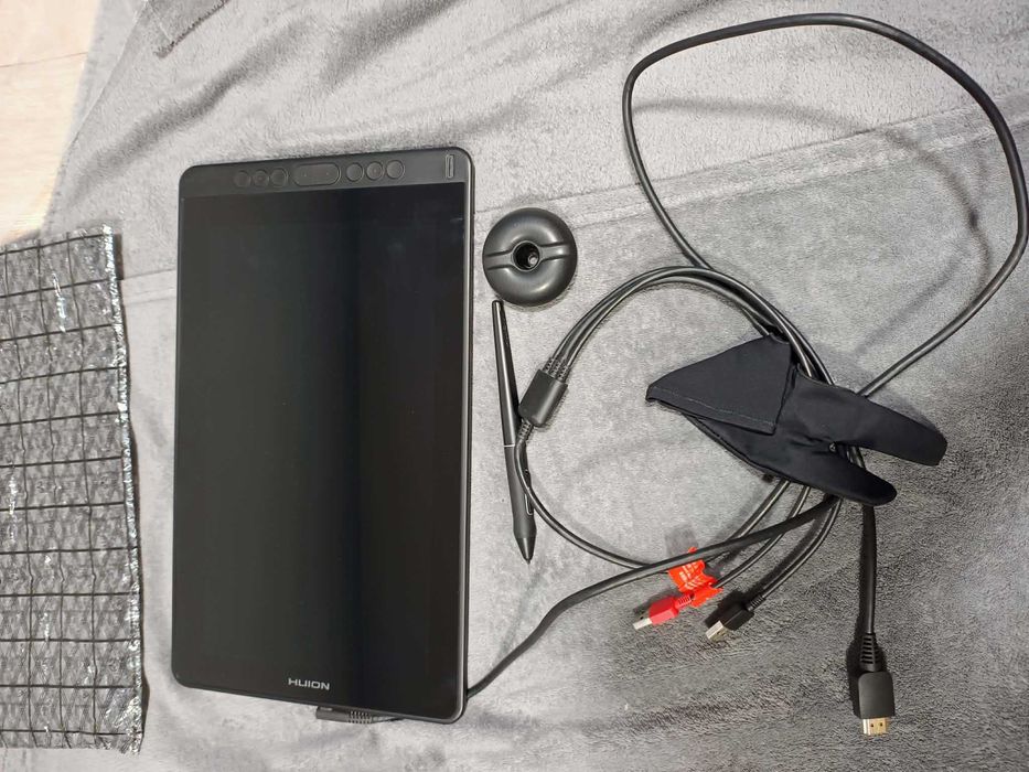 Tablet Graficzny / Huion Kamvas 13 / Stan bardzo dobry