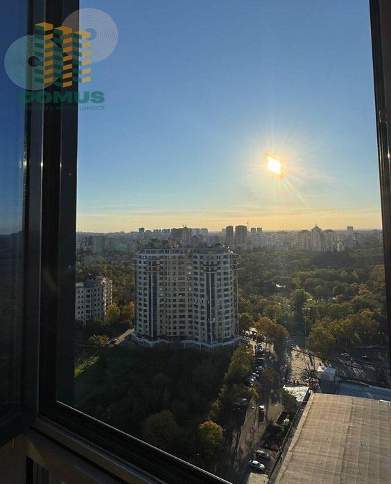 Продам Евро 2 комн ЖК Олимпийский Французский бул./ просп. Шевченко