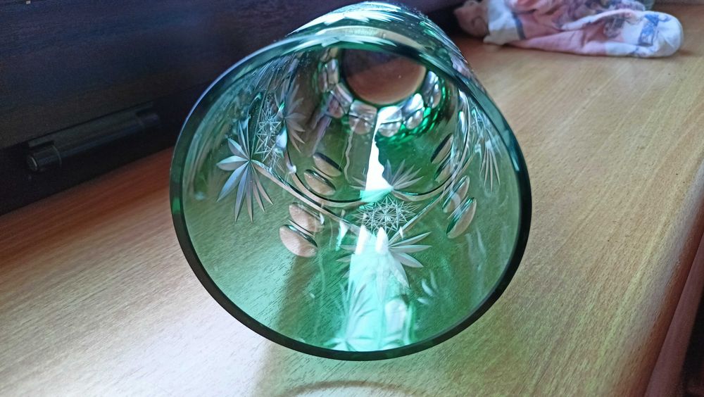 Wazon kryształowy 25 cm, zielony, PRL, Julia