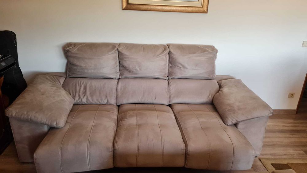 Sofás 2 e 3 Lugares | Chaise Longue, Reclináveis e Puffs c/tratamento Impermeável