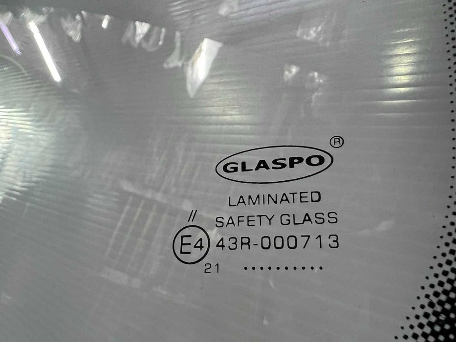 Лобовое стекло Ауди А4 Б5 Лобове скло Ауді Польское высокое качество