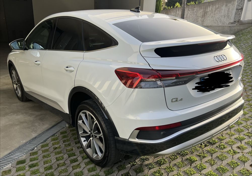 Audi Q4 E-Tron  Sportback 35 S line