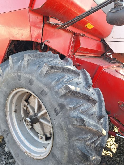 Комбайн Massey Ferguson 20 XP