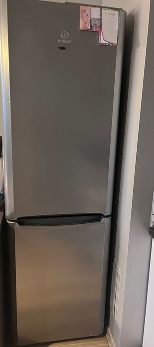 Lodówka Indesit używana