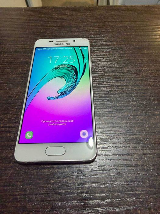 Телефон Samsung Galaxy A3, 2/16 gb, з Німеччини, пошкодження на фото, на роботу не впливає