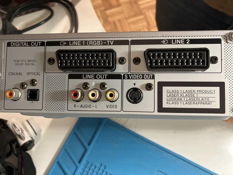 Sony CD/DVD Player DVP-NS400D