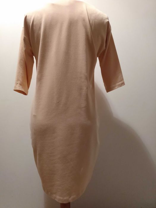 Sukienka Polskich Projektantów- Dzianina Dresowa - S - Kolor Morelowy