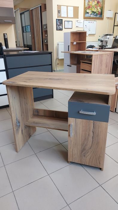 Стіл  комп'ютерний НОВИЙ