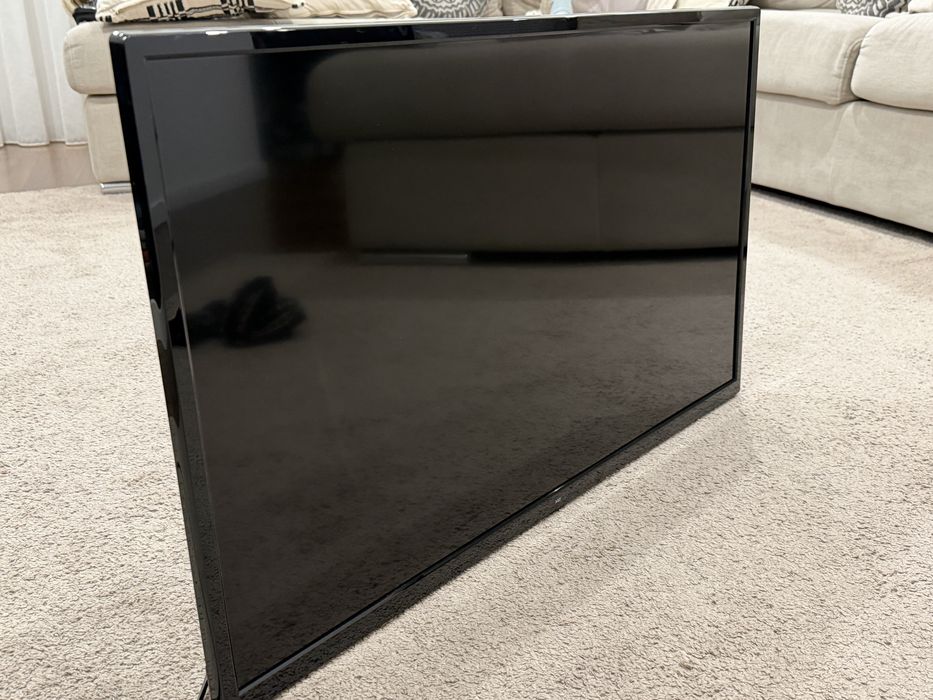 Led 80 cm em bom estado