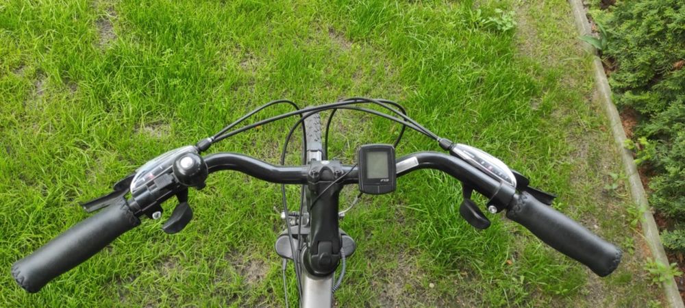 Rower trekkingowy turystyczny Unibike Voyager męski grafitowy 23"