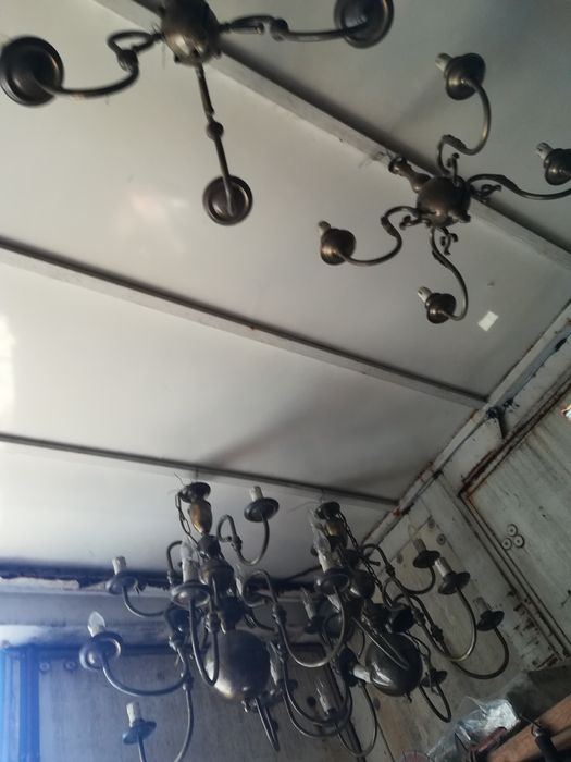 Candieiros foram de uma igreja