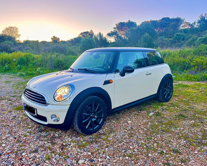 Mini Cooper R56 1.4 75 CV — photo 3