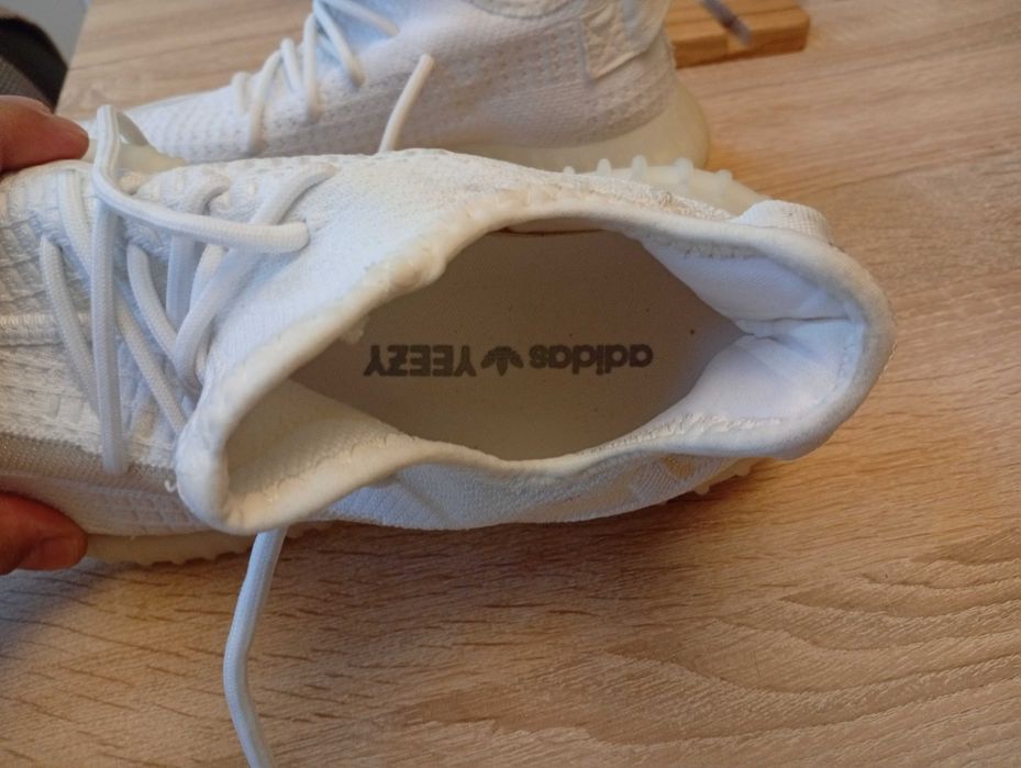 adidas gazelle silver green womens Yeezy 700 V3 'Fade Salt' ID1674