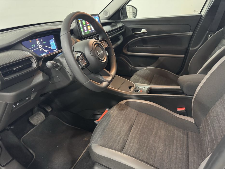 JEEP Avenger 54kWh 100% Elétrico Semi-Novo IVA Dedutivel