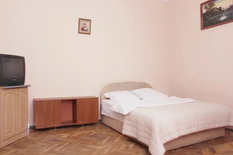 Квартира на місяць два, в центрі Львова від власника, без комісіі.