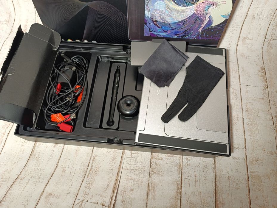 Графический монитор Huion Kamvas Pro 16 (2.5K)