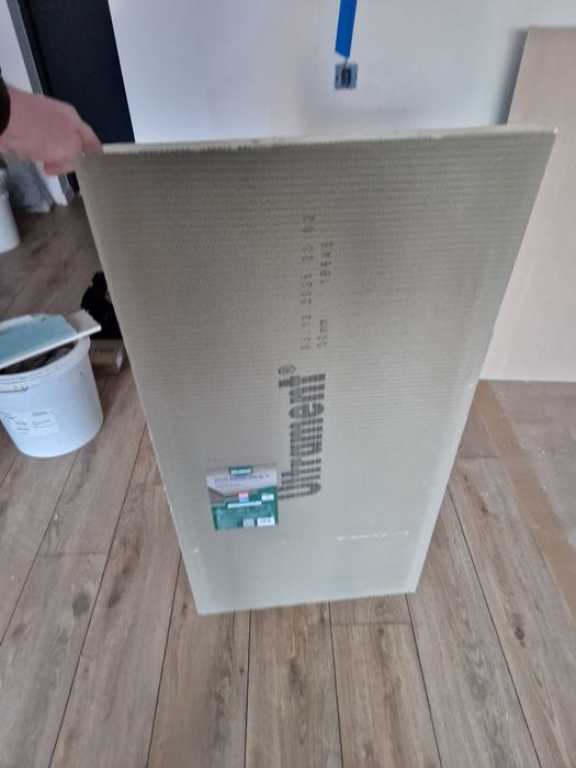 Plyta budowlana, Folia w płynie