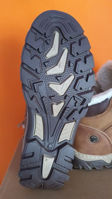 Buty nowe męskie zimowe w modnym kolorze Rozmiar 43