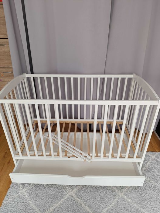 Łóżeczko dziecięce z materacem 120x60