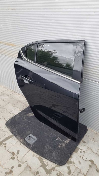 drzwi prawe prawy tył Mazda 3 BM 13-18r 41W