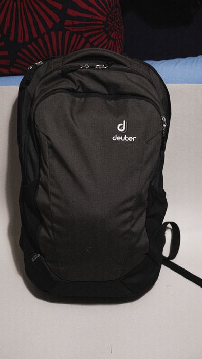 Mochila Deuter Giga 28L – Conforto e Organização para o Dia a Dia!