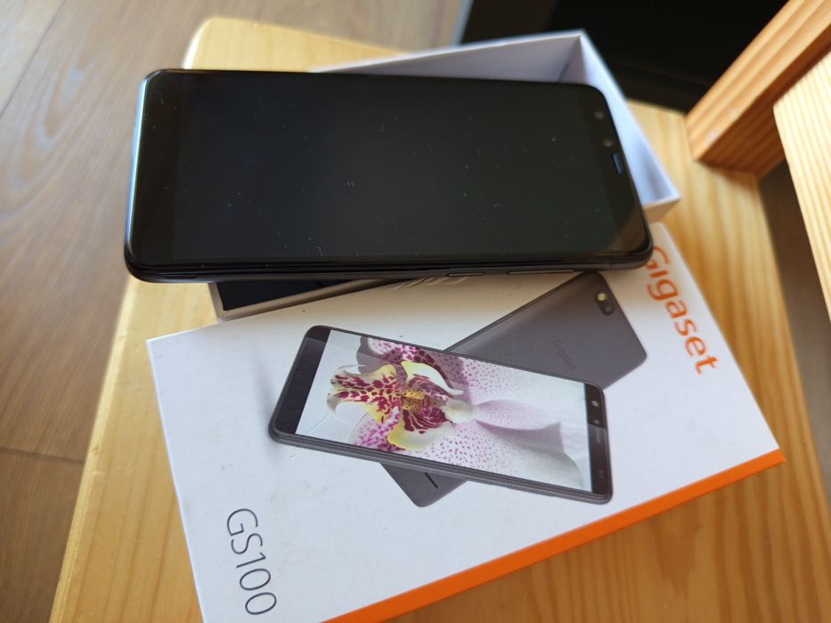 Smartfon Gigaset GS100