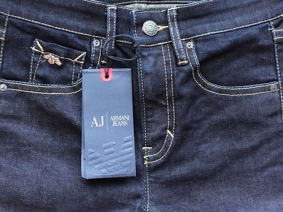 AJ Armani Jeans Skinny Fit J06 Spodnie damskie Dżinsy Rozmiar 24 NOWE