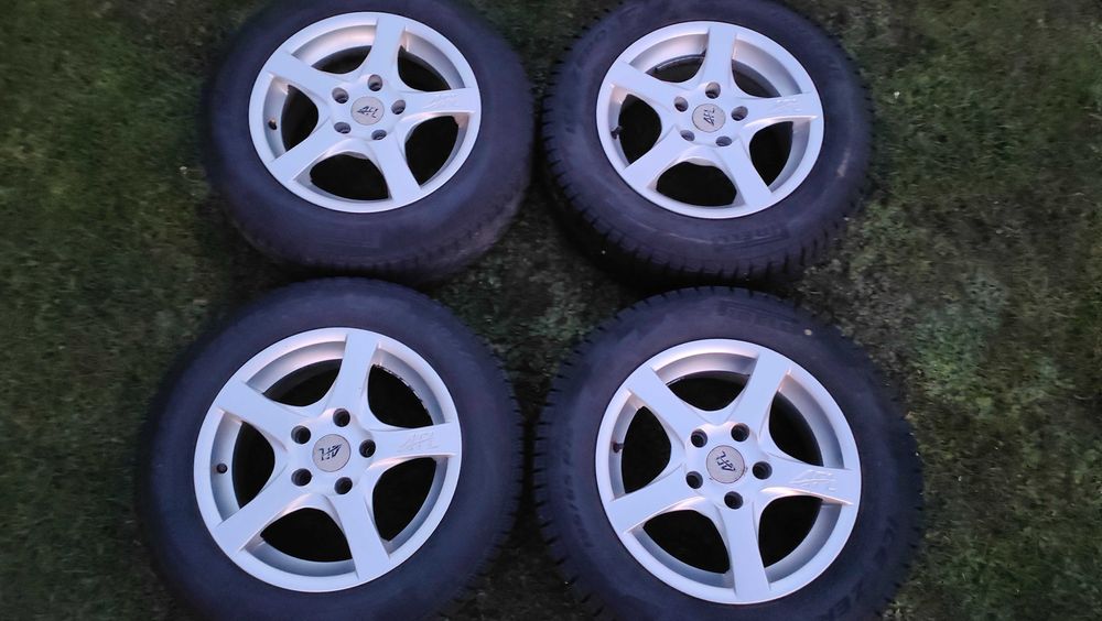 Felgi aluminiowe R15 5x114.3 **Opony zimowe 195/65**