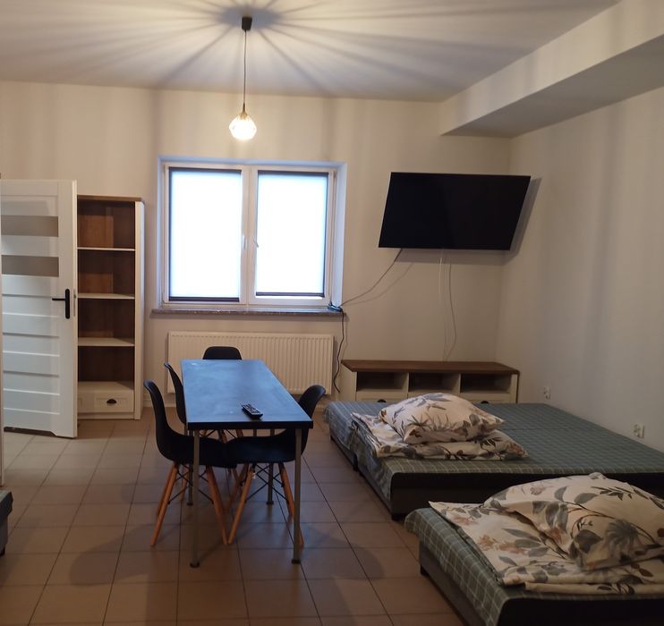 Noclegi, kwatera z łazienką i kuchnią, ul.Akademicka