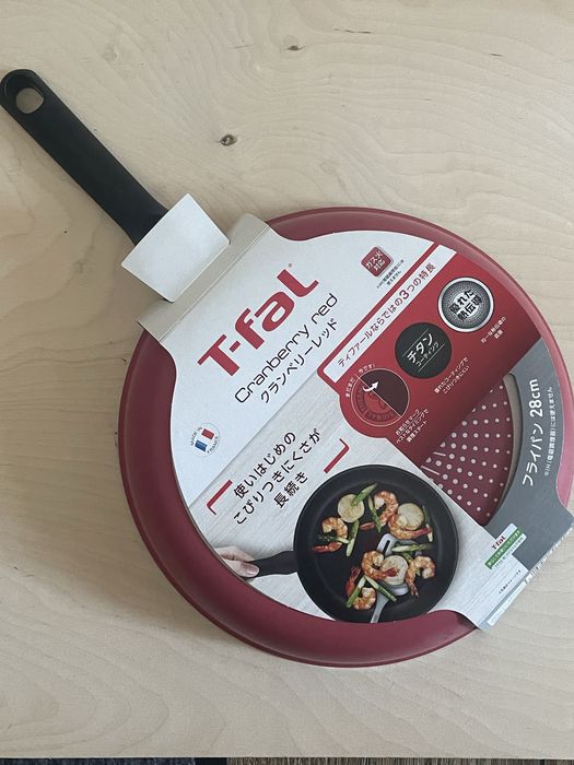 Tefal cranberry red 28 cm