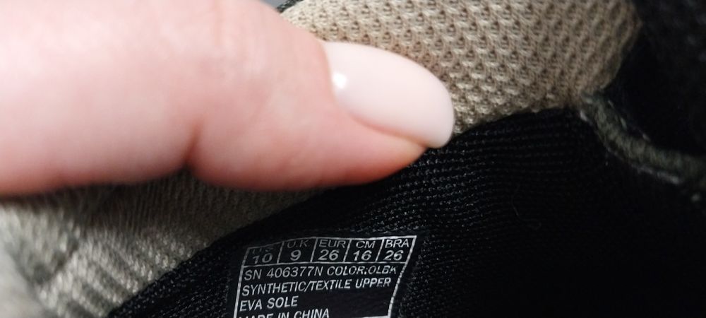 Осенние ботинки skechers