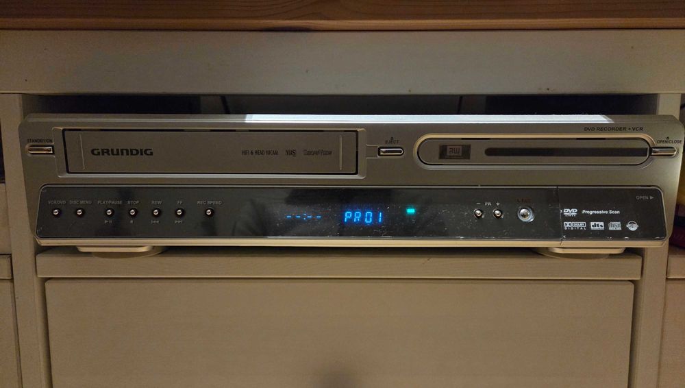 Video leitor e gravador de cassette VHS e cd/dvd