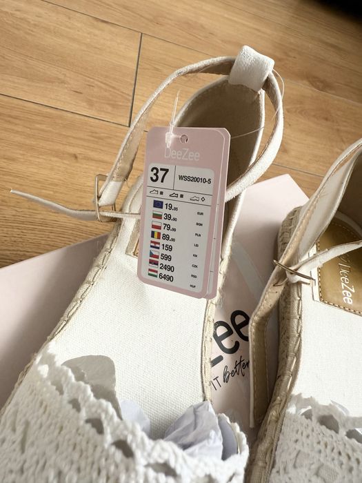 Ażurowe espadryle DeeZee