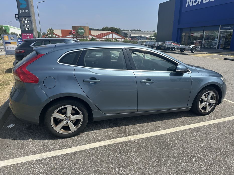 Volvo V40 — fotografia 4