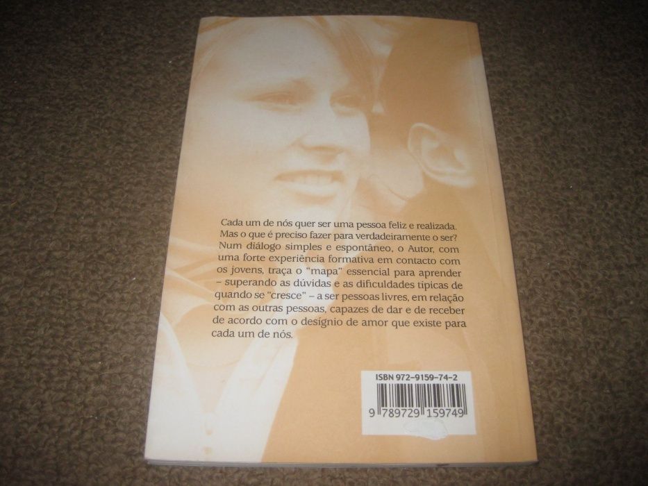 Livro "Criados Para Ser Um Dom" de Francesco Châtel