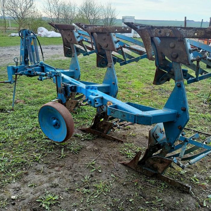 Продам плуг Rabewerk 3 корпусний
