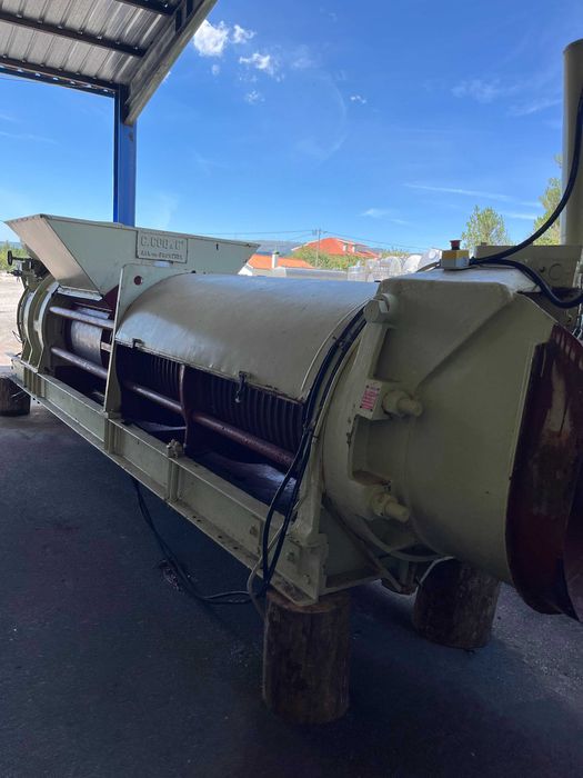 Prensas Continuas e Pneumáticas e  Tanques Inox