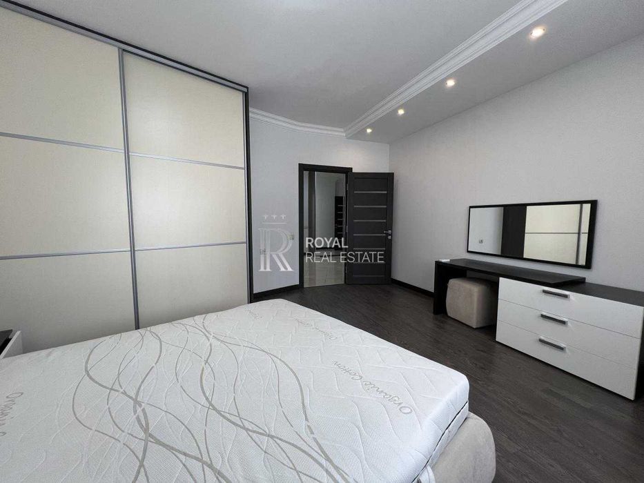 Оренда Квартира Київ ЖК Park Stone 3 кімнати 116 м² 4/22 поверх 2 спальні Кухня-вітальня Якісний ремонт Балкон Паркінг Охорона Набережна