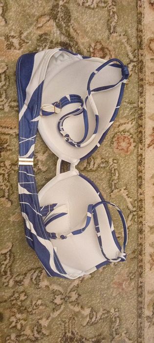 Góra stroju kąpielowego Triumph 75D