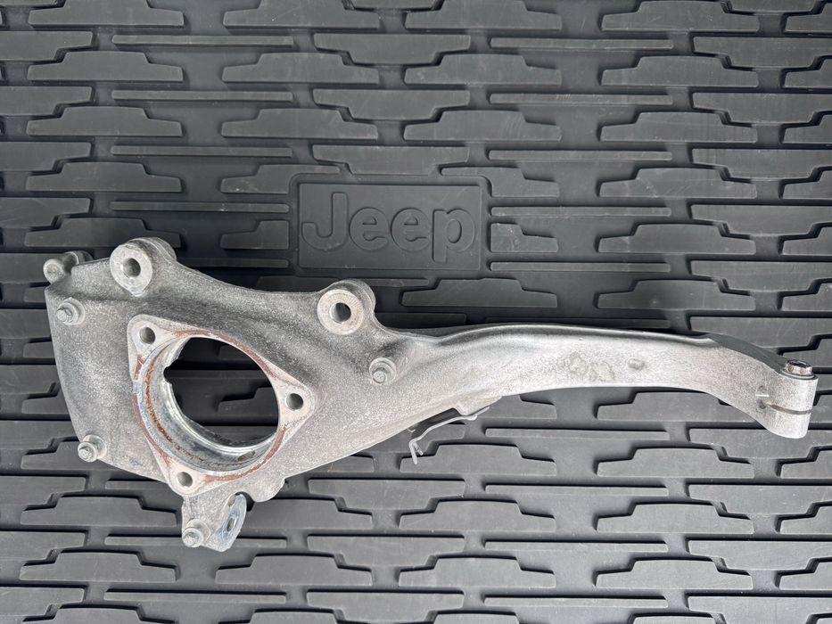 Поворотний правий кулак (цапфа), оригінал, б/в, Jeep Grand Cherokee WL