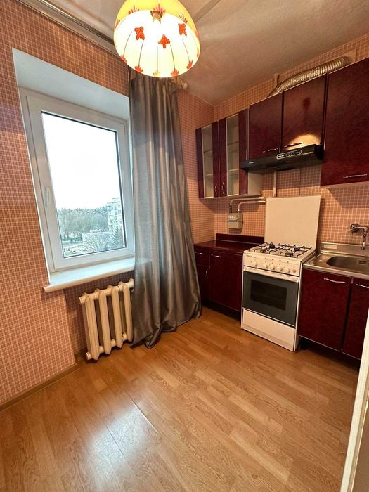 1к квартира Ближні Гречани, 8\10, 27кв, цегляний будинок