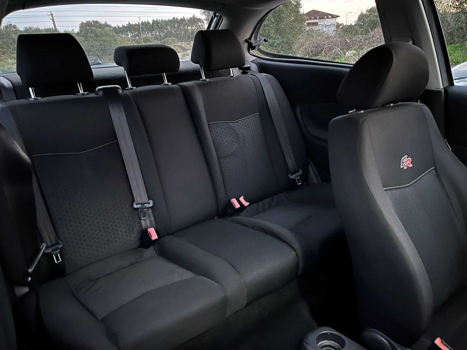 Seat Ibiza 6L FR - PD 130 - 5 Lugares