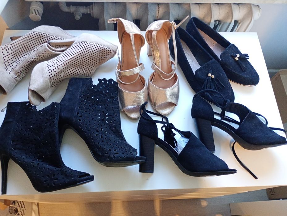 Buty na obcasie,.roz. 40, cena za całość