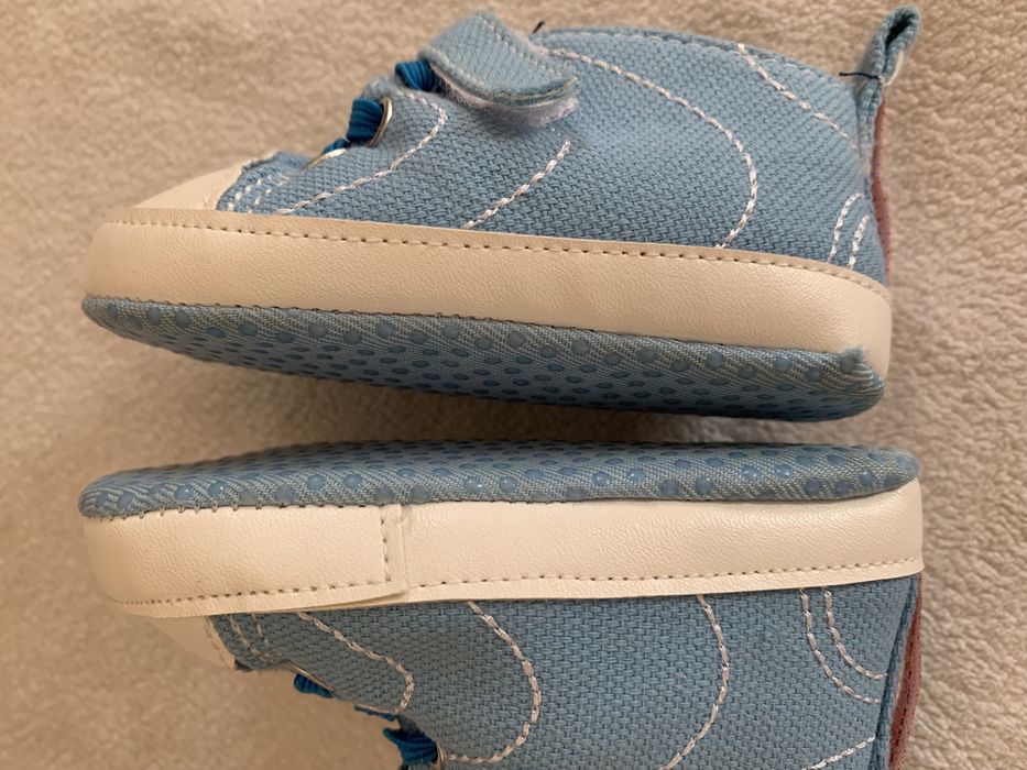 Buty niemowlęce niechodki 12