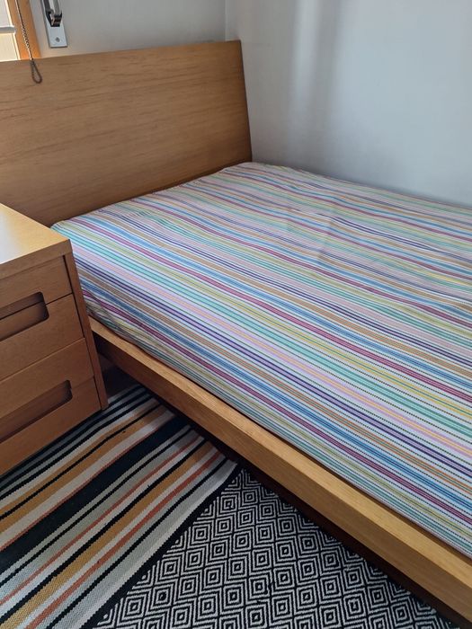 Cama Solteiro com Colchão Molaflex 90x190cm