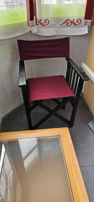 Cadeiras de escritório, casa.