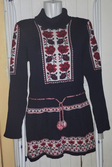 Тепле трикотажне вишите плаття