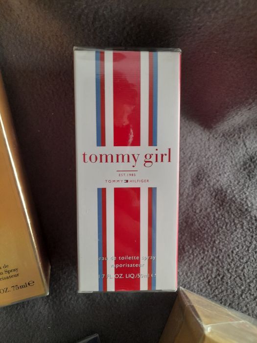 Vários Perfumes D&G, Britney Spears, Tommy Hilfiger etc.